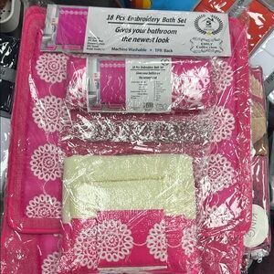 Five Star Pink and White Bath Set